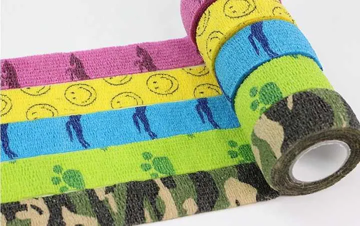 التفاف ، ضمادات متماسكة للف البيطري . Wrap, cohesive bandages for veterinary wrapping